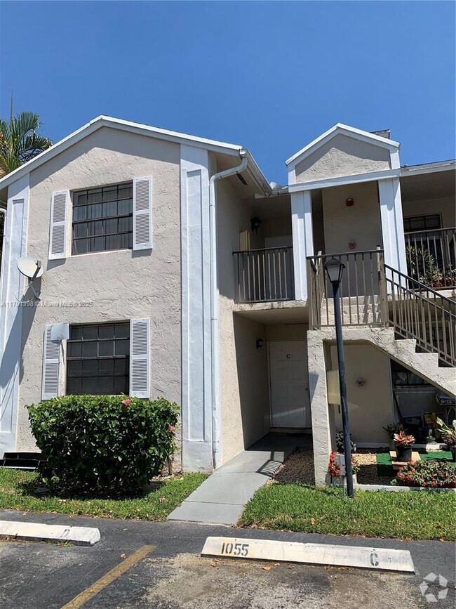 Building Photo - 1055 N Franklin Ave Unit 1055D Rental