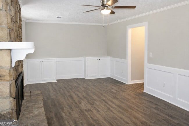 Photo - 257 Omega Dr