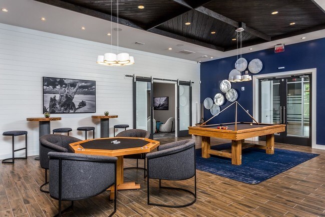 Element Barclay apartments — community photo