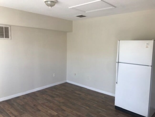 Photo - Coming Soon! Charming 1-Story Lockout Townhome in Davenport!