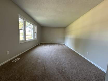 Photo - 910 Winchester Rd