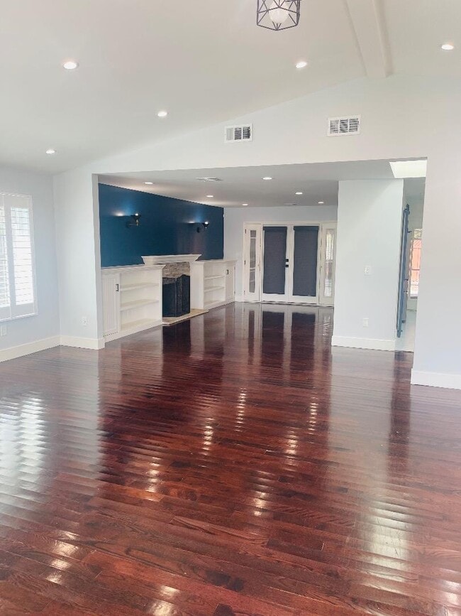 Photo - 3495 Meridian Ave