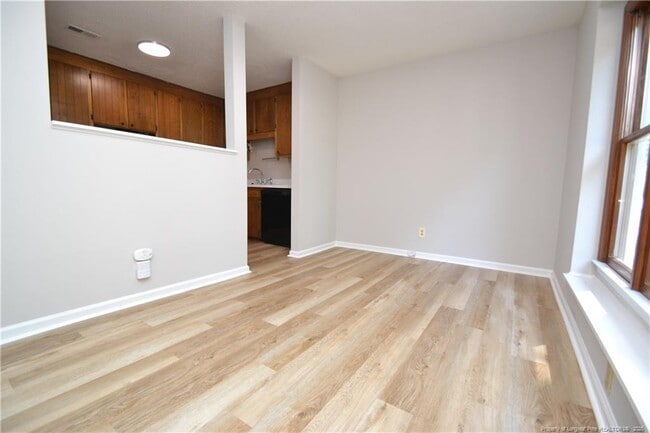 Photo - 667 Bashford Rd