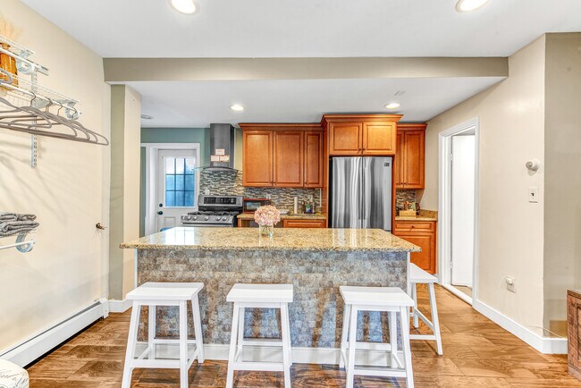 Photo - 7108 HUDSON Ave