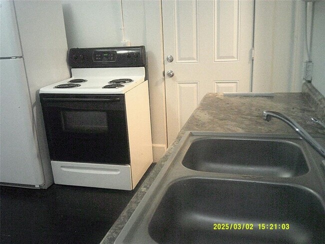 Photo - 730 4th Ave N Unidad 2B