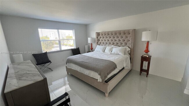 Photo - 619 Orton Ave Unidad 405