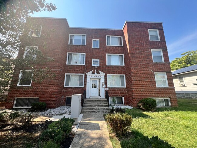 Lovely 1 BR/1 BA Condo in Congress Heights! - Lovely 1 BR/1 BA Condo in Congress Heights!