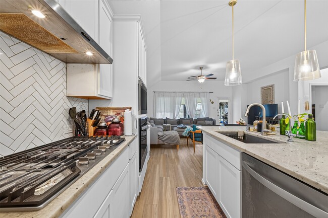 Photo - 1330 Vinter Mdws Ln