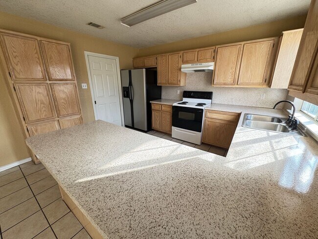 Photo - 2402 Simone Dr