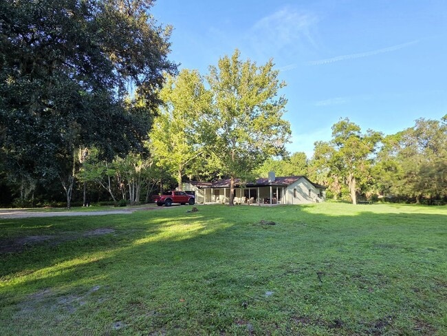 Building Photo - 2200 Retreat Rd