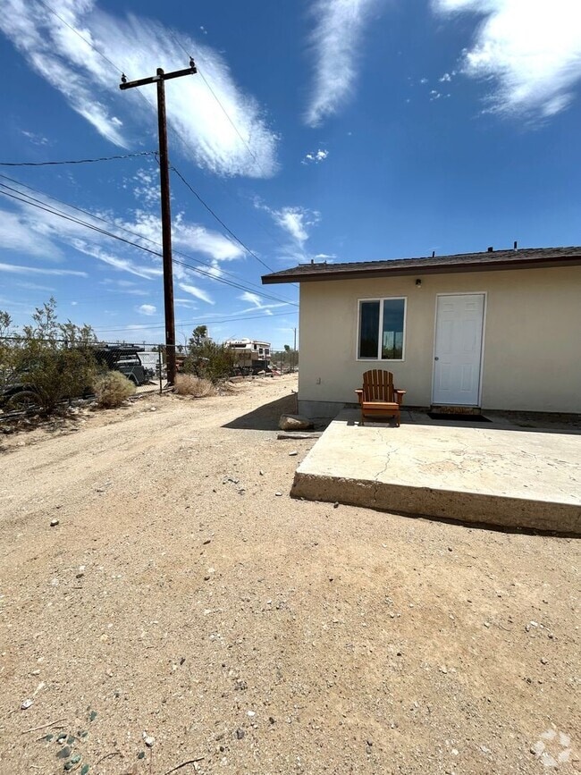 Building Photo - 6663 Sage Ave Unit 6663 Sage Ave #2 Rental