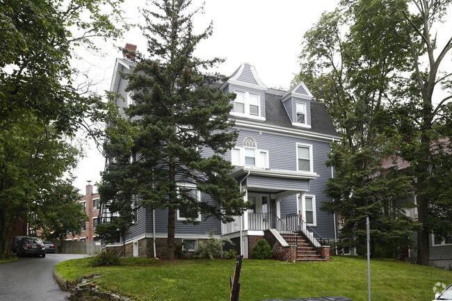 19 Braemore Rd