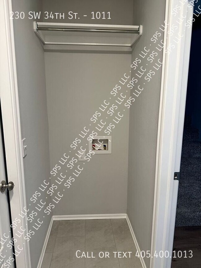 Photo - 230 SW 34th St