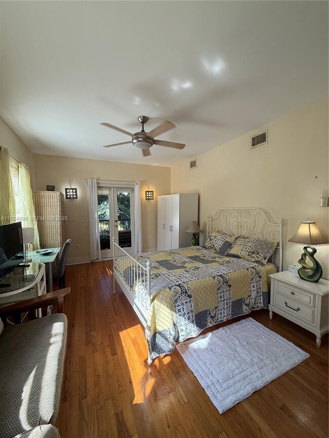 Building Photo - 1550 Jefferson Ave Unit 6-B