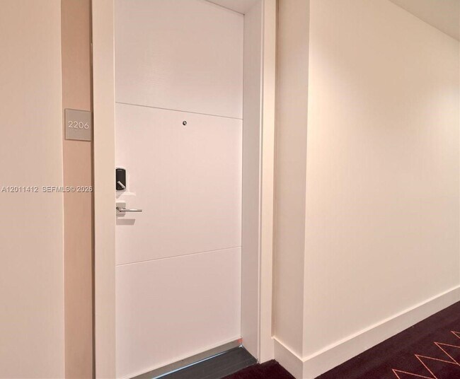 Photo - 2000 Metropica Wy Unit 2206