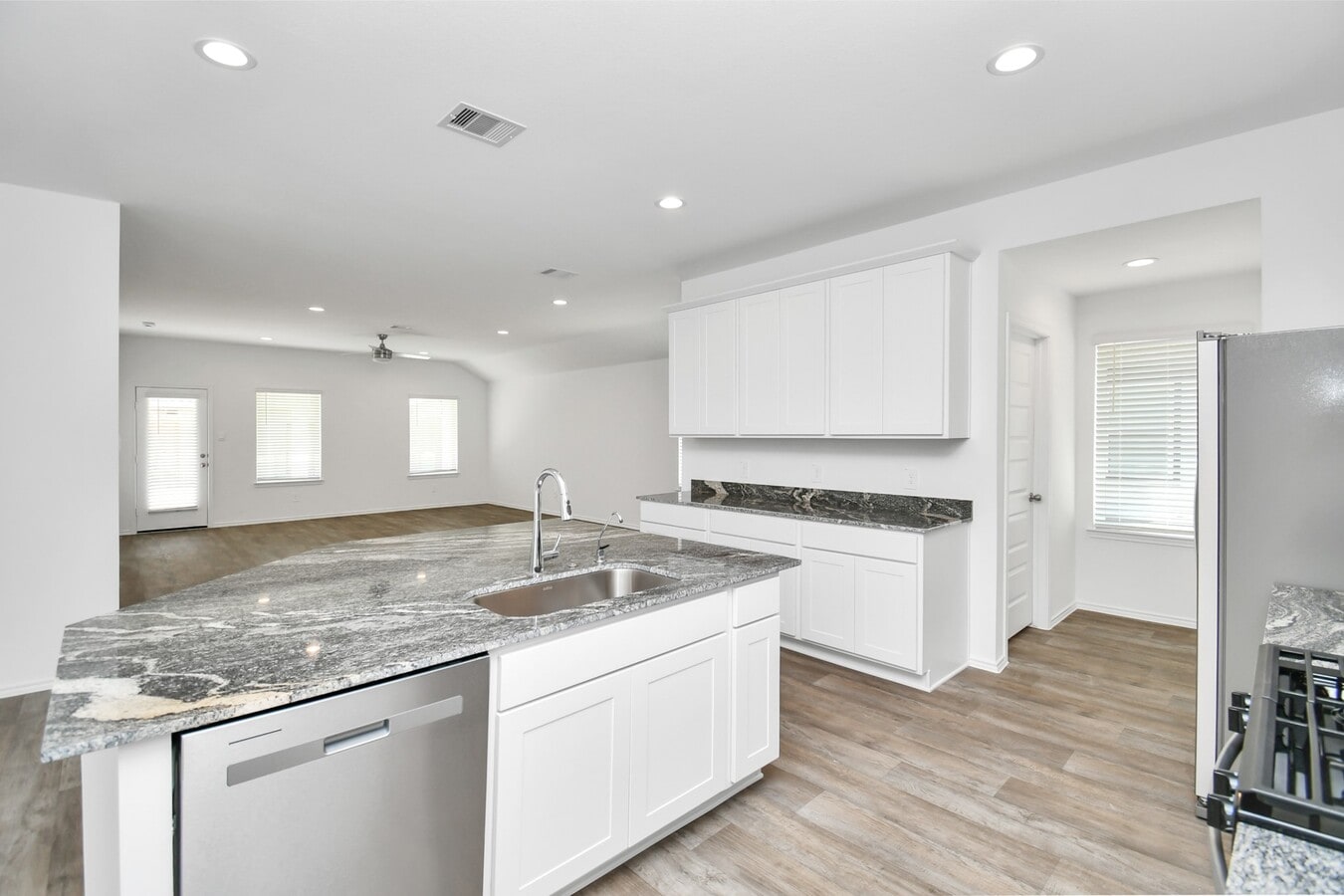 Photo - 2715 Willow Gulch Wy