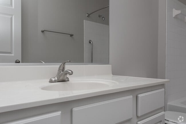 2BR, 2BA - 1271 SF
