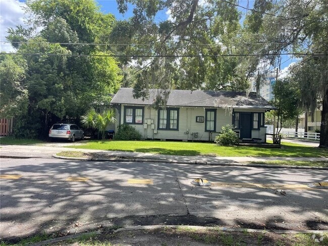 Building Photo - 203 NW 15th St Rental