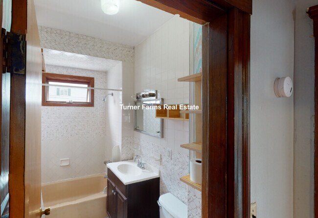 Photo - 117 Hillsdale Rd Unit 1