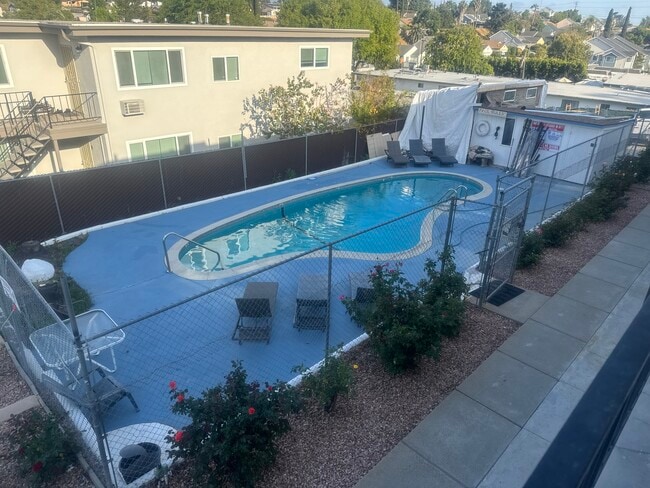 Photo - 729 E Elder St Apartments Unit A