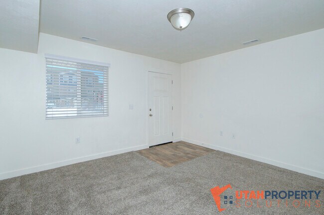 Photo - 8172 Broken Spoke Ln