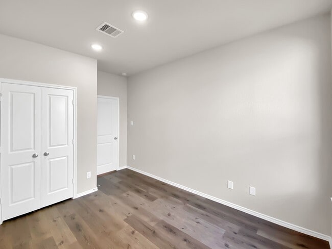 Photo - 9770 Black Gum