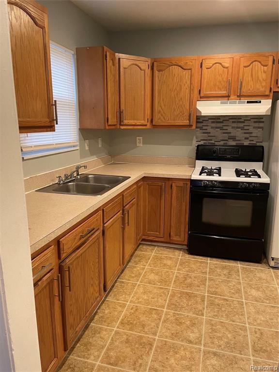 Photo - 20735 Bach Ave