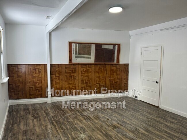 Photo - 6 E Church St