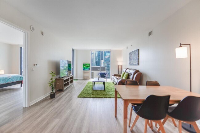 Photo - 31 SE 6th St Unit 1807