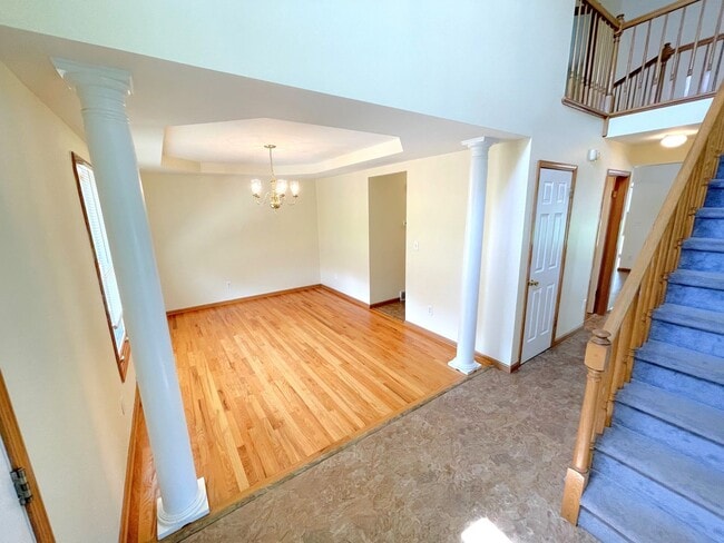 Photo - Spacious 3 bed 2.5 Bath Home Ready to Rent...