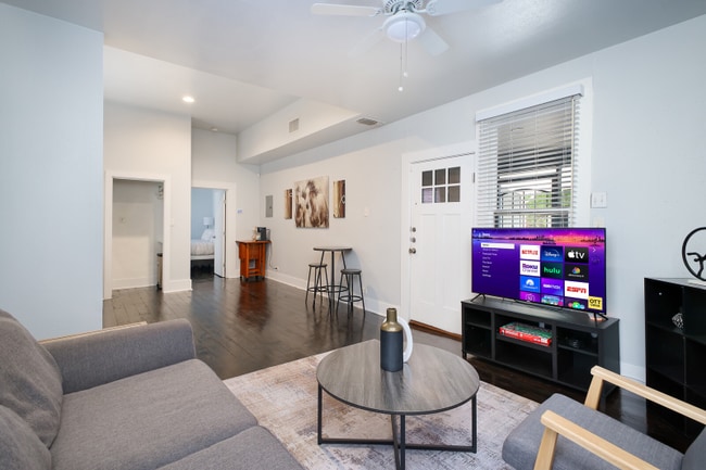 Photo - 118 Delaware St Unidad 1