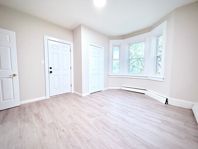 Photo - 37 Southfield Ave