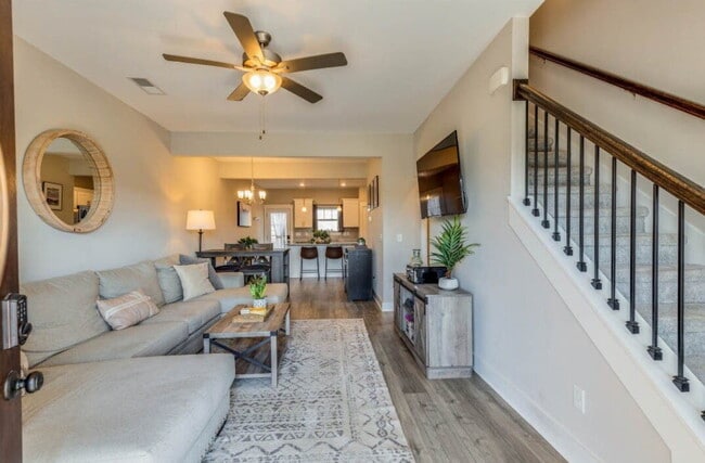 Photo - Pet-Friendly 2-Bedroom Townhome with Pool & Covered Parking