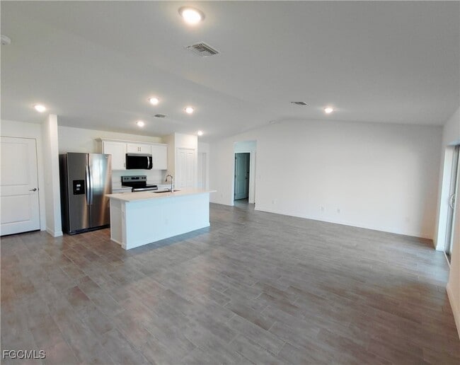 Photo - 909 NW 30th St