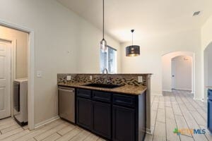 Photo - 109 W Libra Dr