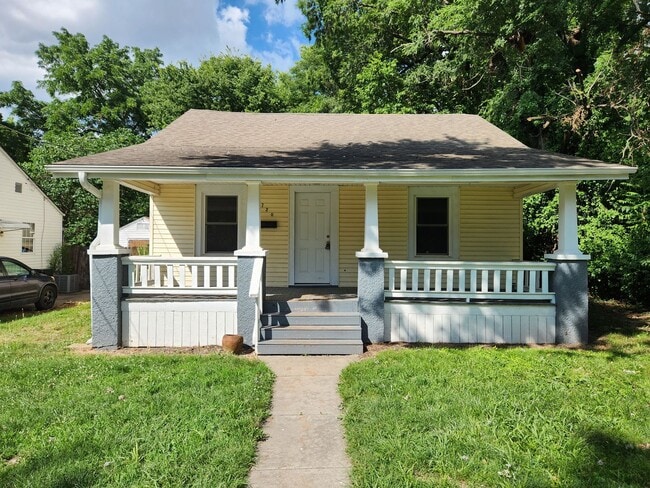 Spacious 3-Bedroom, 1-Bathroom Home AVAILA... - Spacious 3-Bedroom, 1-Bathroom Home AVAILA...