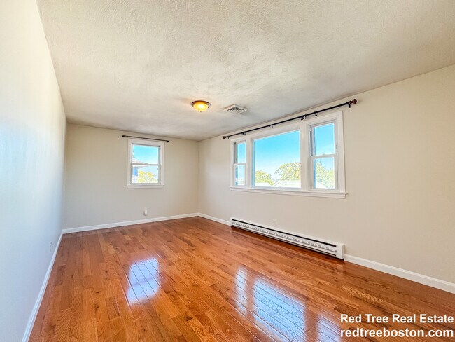 Photo - 74 Dunboy St Unit 2 COPY