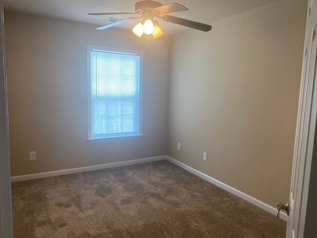 Photo - River Park Commons. Great Location