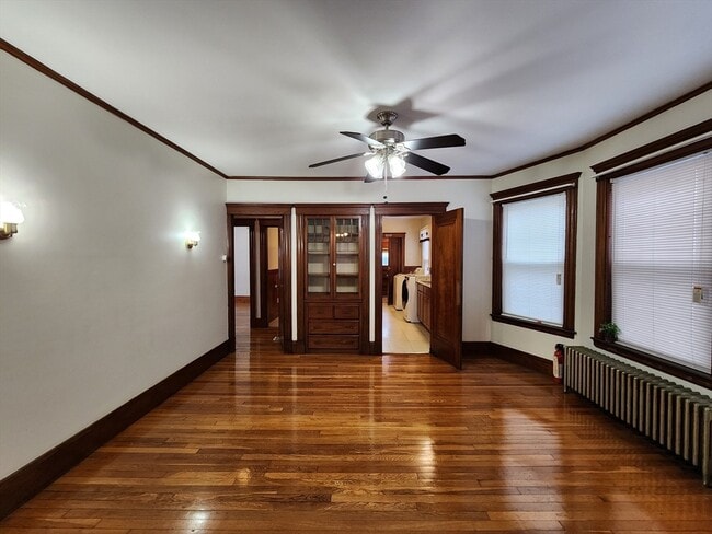 Photo - 431 Eastern Ave Unit 1