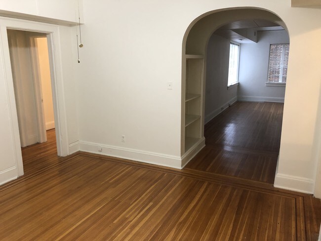 Photo - Baringer Manor