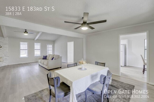 Photo - 15833 E 183rd St S