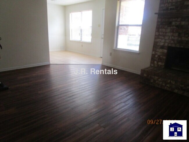 Photo - 216 Blanket Dr