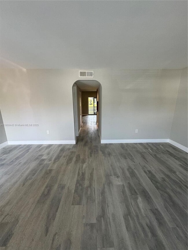 Photo - 9050 NW 28th St