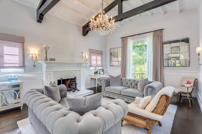 4380 Beulah Dr