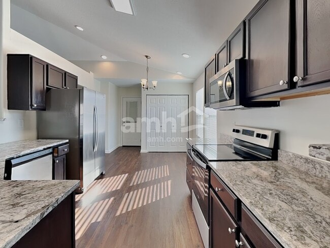 Photo - 131 Boutot St