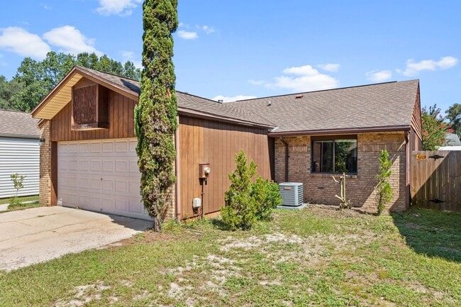 Charming 3 Bedroom in Niceville! - Charming 3 Bedroom in Niceville! House