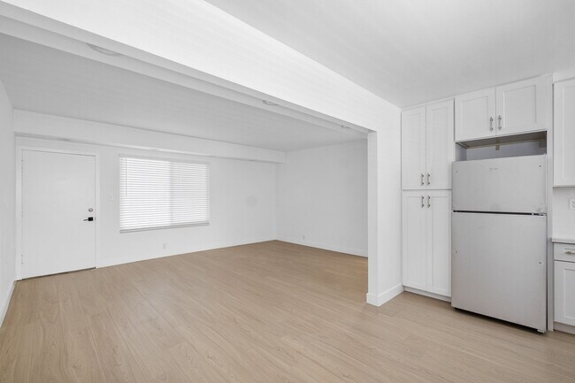 Arlington Square Apartments