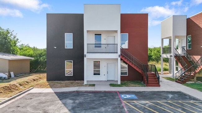 Building Photo - 225 E New Hampshire St Unit #14 Rental