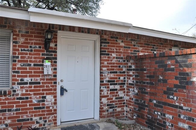 Photo - 2011 Gathright Cove