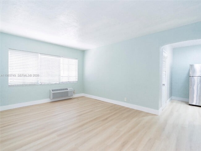 Photo - 7635 Dickens Ave Unit 3